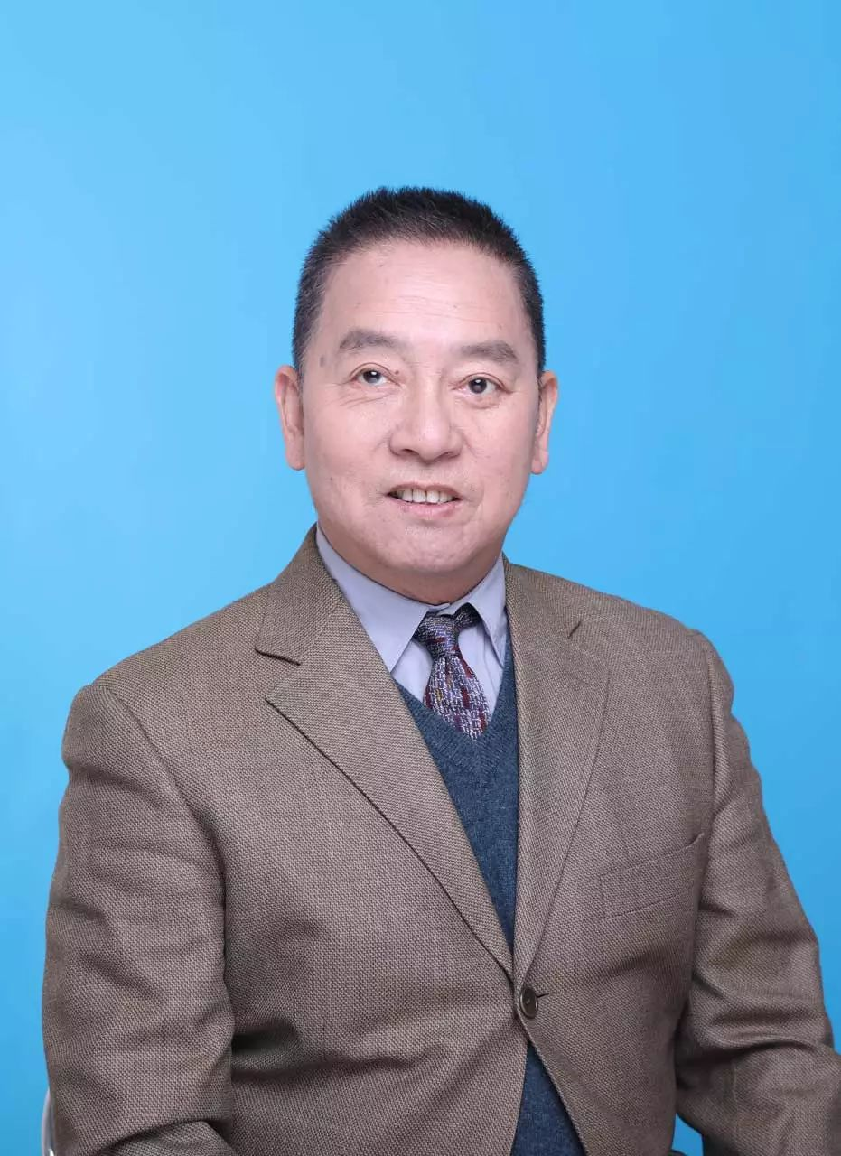 平新乔--北京大学经济学院教授，博士生导师。